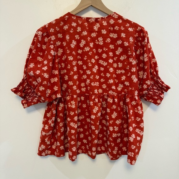 Madewell Puff Sleeve Floral Button- Front Top In Swiss Dot Happy Hibiscus size m - Picture 5 of 8